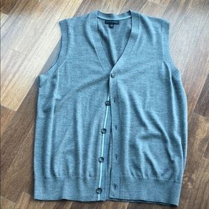 Like new BR sweater vest